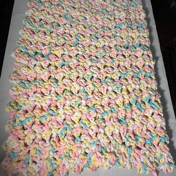 Infant Crochet Baby newborn Pastel pink blue yellow Chunky Knit Throw Blanket.